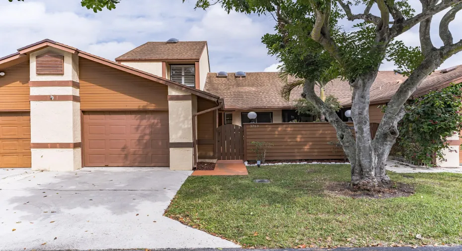 3789 Blue Ridge Rd - 2 story townhome with 1 car garage