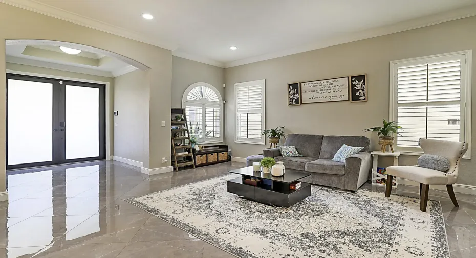05_7167_Ivy_Crossing_Lane5_mls