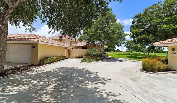 001-261OldMeadowWay-PalmBeachGardens-SMA