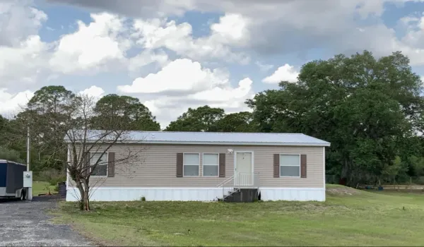 Front of Home 3.75 acres