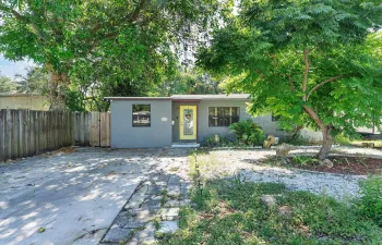 02-1326 SW 23rd Ave_002
