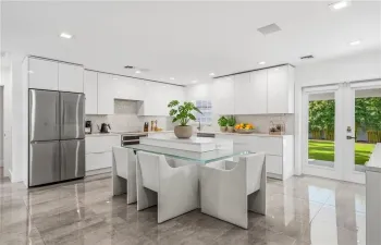 virtually staged decor