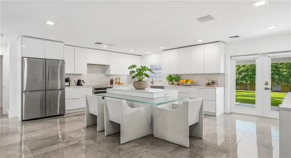 virtually staged decor