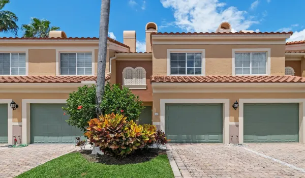 11775 St Andrews Place Apt 103-large-025