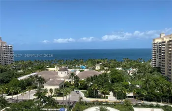 Direct ocean views!