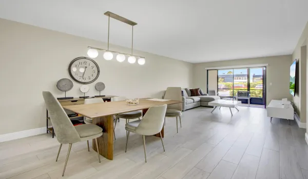 15451-Pembridge-Dr-206_08_MLS