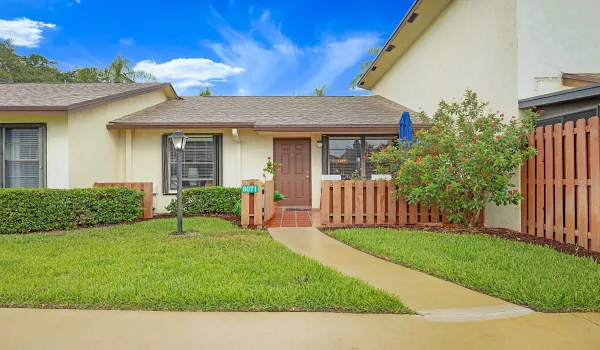 8071 SE Villa Circle-1