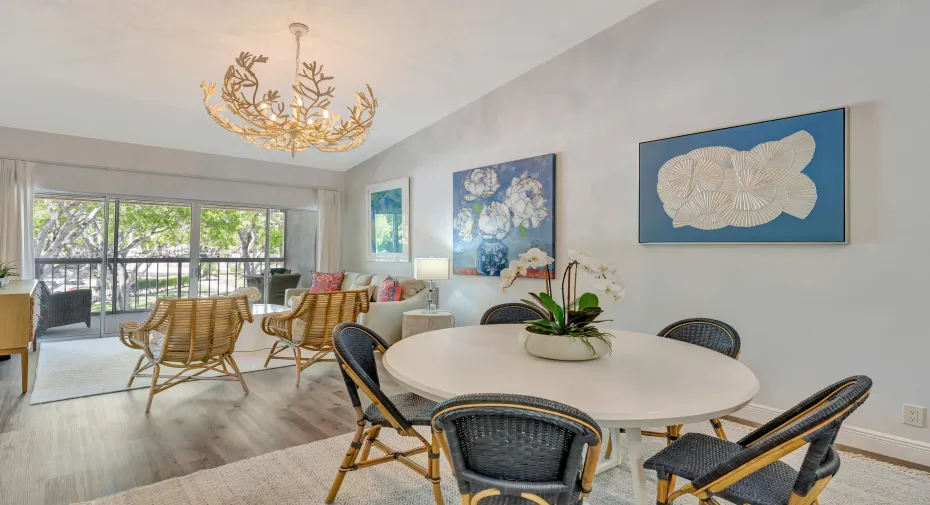 Living/Dining Area