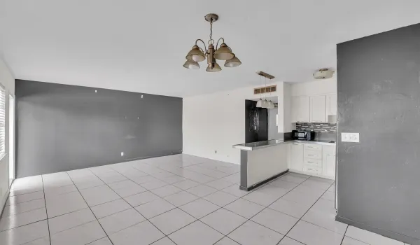 4050 NE 12th Terrace U38-9