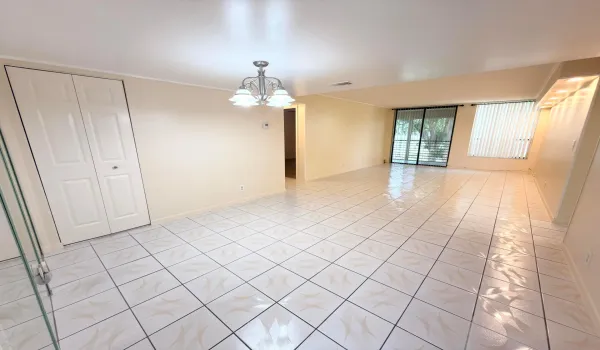 Living/Dining Room