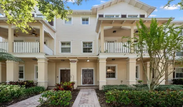 335 E Thatch Palm Cir 104