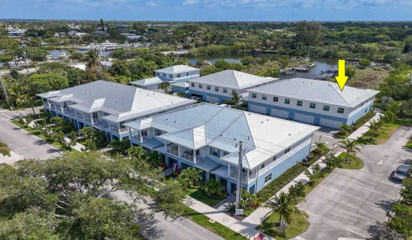 Aerial of 4707