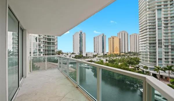 1-web-or-mls-200-sunny-isles-blvd-806