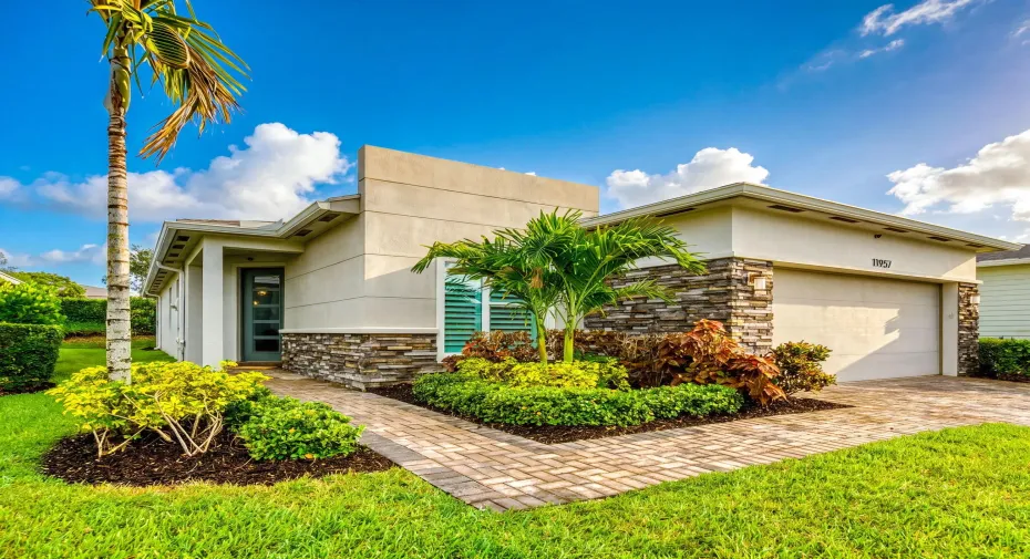 1957 SW Lyra Drive