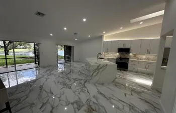 Floor with 46/46 inch porcelain rectified