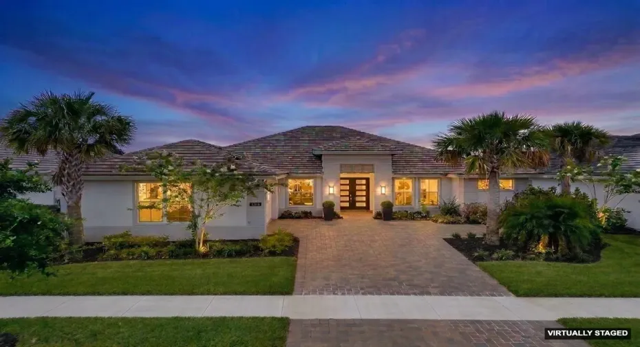 5 Bedroom, 3-1/2 Baths: Willow Signature Model