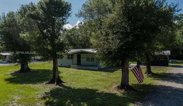1270 Nobles Rd, LaBelle FL 33935