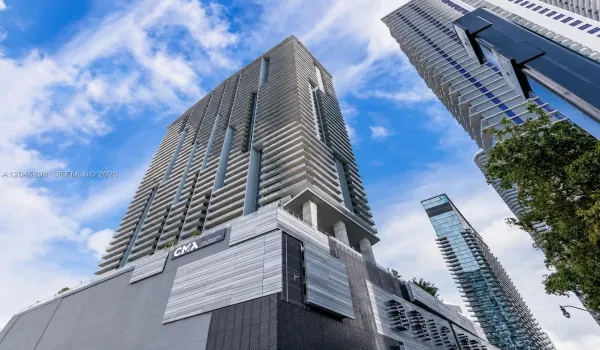 Sought-after Rise at Brickell City Centre!