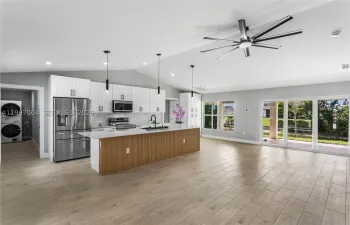 Welcome to your SWFL Paradise in NW Cape Coral!