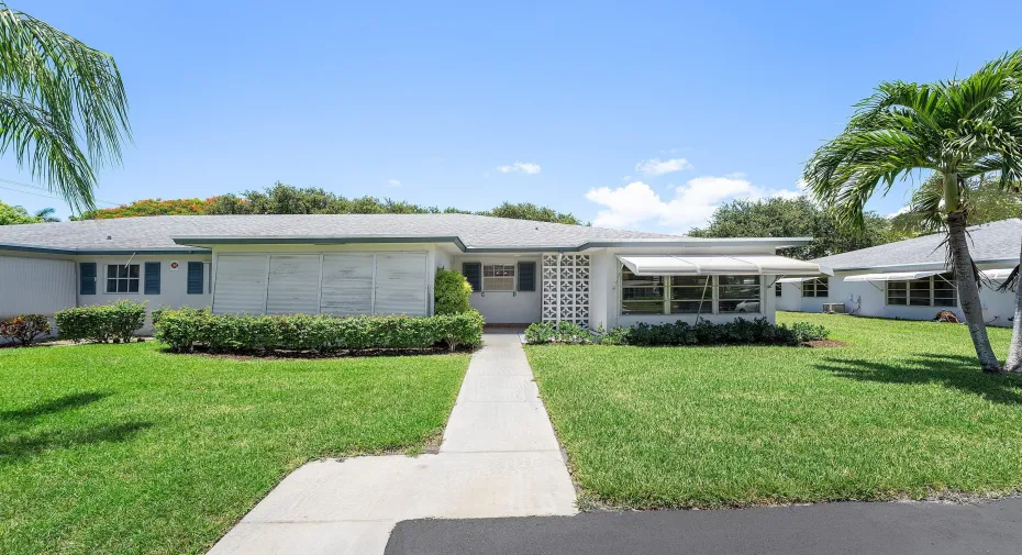 001-1210SouthDriveCircle-D-DelrayBeach-F
