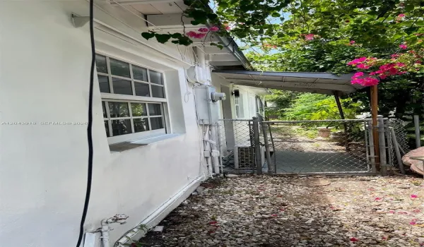 Private Entrance