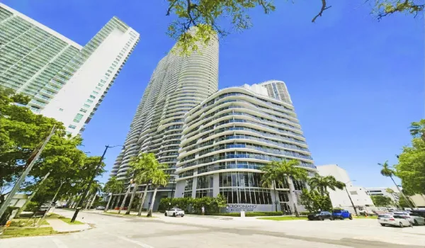 Aria on The Bay