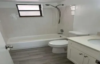 1081 Bathroom