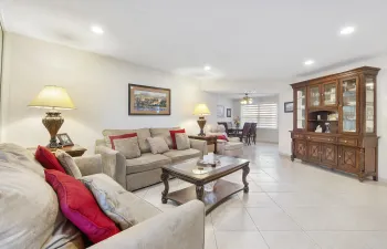 4270 Nw 40th St_007