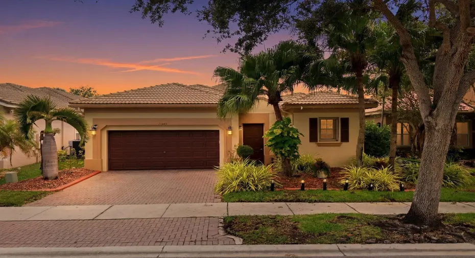 04-11645 NW 71st Place_004