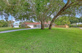 6185 White Oak (1)