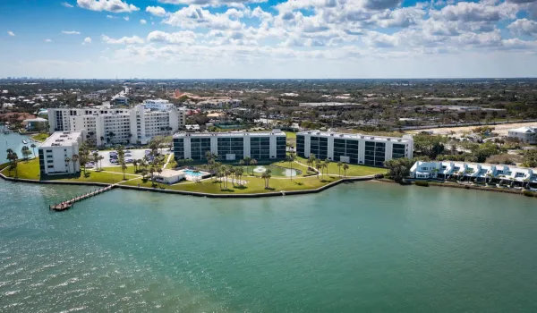 300 Intracoastal Place Apt 204-3