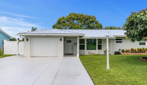 DSC05092.jpg-SMALL
