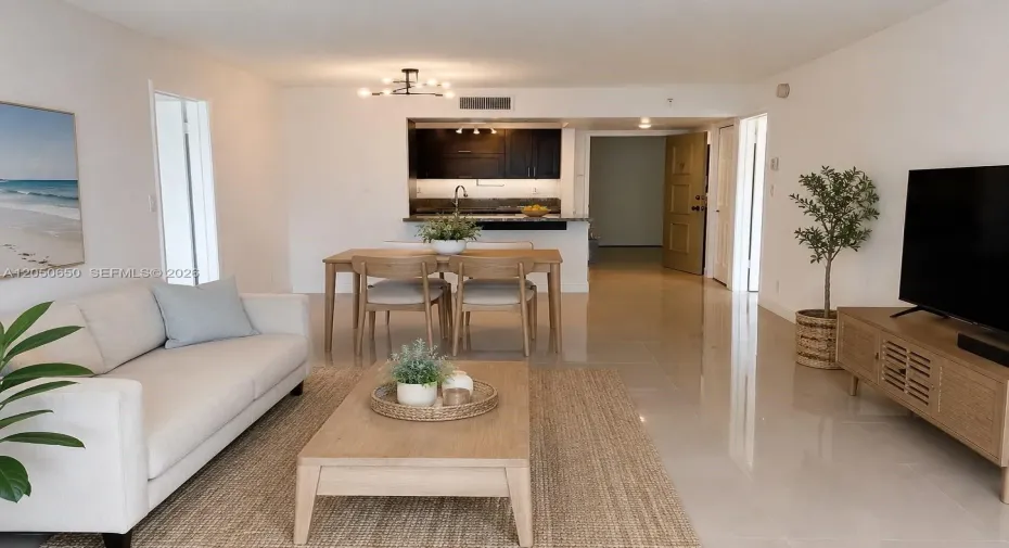 SPACIOUS LIVING ROOM