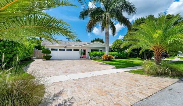 Oversized pavered driveway