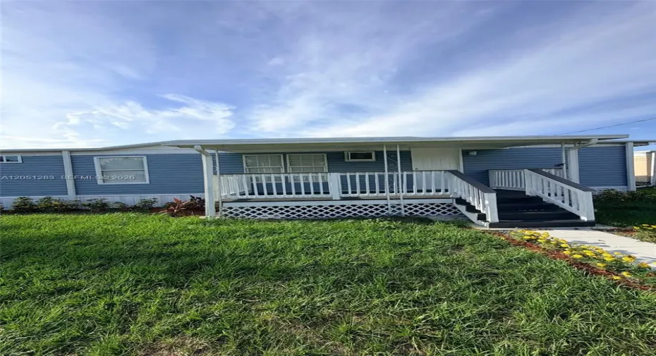 1,456 Sq Ft mobile home (26' X 56') was renovated in 2025