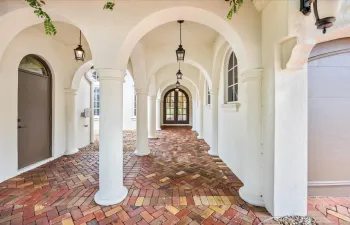 Vestibule Entry