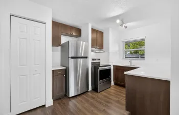 26-kitchen-range-pantry-view