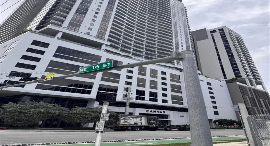 Canvas building