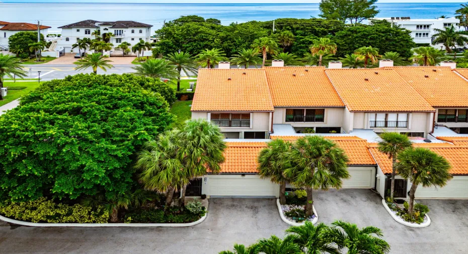 061-3908SouthOceanBoulevard-Townhouse1-H