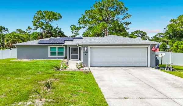 5042 SE Tradewinds Circle-18