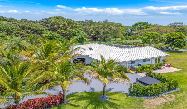 13770 sw 192 st 5.5 acres w adjacent land included.. (currently a container nursery)