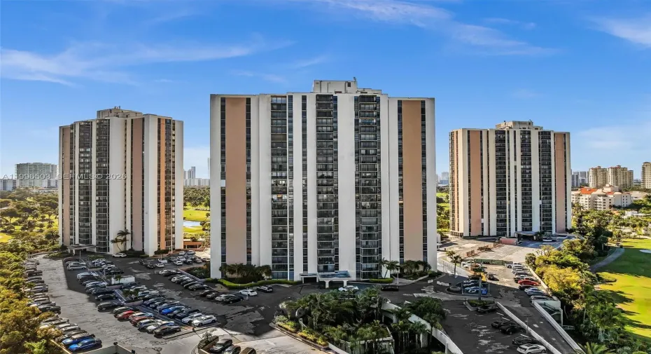 Unit located in center tower