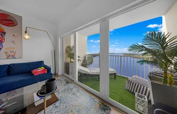 300 Bayview Dr-Sunny Isles Beach-Alina u