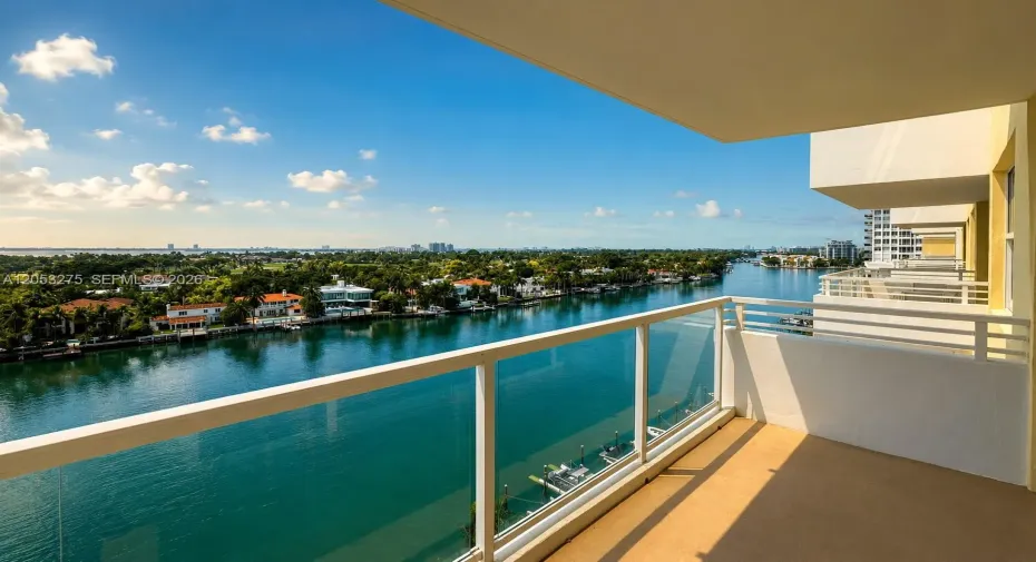 Direct Intracoastal Bay Views
