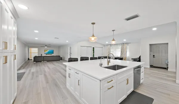 16338 Alexander Run-7