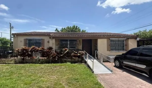 59 Flagami Blvd 1