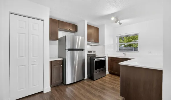 26-kitchen-range-pantry-view