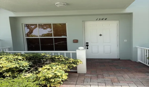 1344 SW 2nd Ct-with front porch