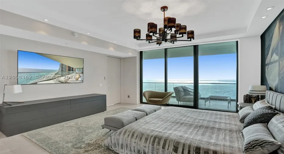 MASTER'S BEDROOM