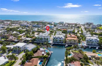 WALK TO LAUDERDALE BY THE SEA BEACH, STORES, RESTAURANTS, NIGHTLIFE, TRANSPORTATION, AND ONLY MINUTES TO FORT LAUDERDALE, POMPANO BEACH ATTRACTIONS AND MORE!